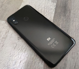 Xiaomi Mi 8 получил MIUI 12.5