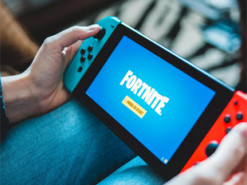 Полицейский со скуки побил все рекорды на потерянной консоли перед её возвращением владельцу