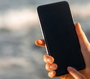 Спасти жизнь в смартфоне: какие чат-боты должны быть у каждого украинца