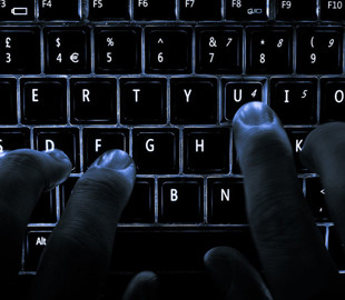 Власти РФ направили иностранным компаниям запросы о хранении данных населения