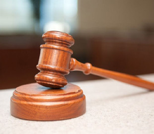 Суд покарав чоловіка з Охтирки, який одразу після авіабомбардувань РФ прославляв на вулицях окупантів