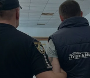 Нацполіція з СБУ затримала у Дніпрі та Слов’янську двох паліїв, які діяли на замовлення інтернет-кураторів з рф