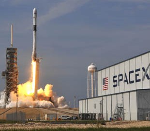 SpaceX предупредила регуляторов о возможных проблемах в сети раздачи интернета со спутников Starlink