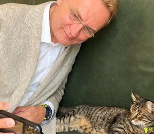 Кот Садового подвинул своего хозяина с должности