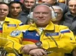 Сине-желтый – не только Украина: как Россия оправдала фейл с комбинезонами астронавтов