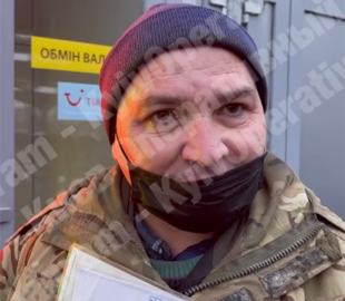 В Киеве наглый мошенник наживался на желающих помочь ветеранам АТО: видео разоблачения