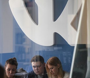 Взлом «ВКонтакте» оказался местью за «жадность» соцсети