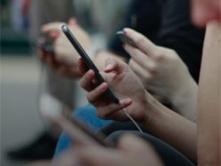 В Италии зависимых от смартфонов подростков будут принудительно лечить