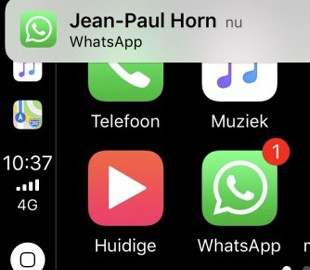 WhatsApp стал первым сторонним мессенджером с поддержкой Apple CarPlay