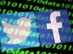 В РФ могут заблокировать Facebook и Twitter: правительство одобрило план действий