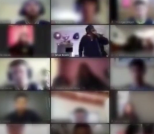 В Эквадоре грабители ворвались в дом к девушке во время урока по Zoom