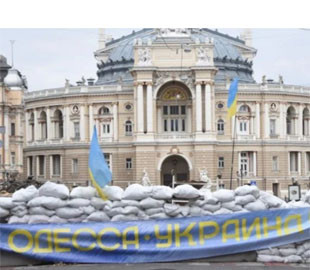 Російські дезінформатори «замінували» Хаджибейську дамбу та Оперний театр