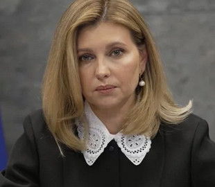 «Ми з чоловіком не розділяємо ролі». Олена Зеленська дала велике інтерв'ю для корейського телебачення