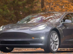 Tesla попала в серьезное ДТП во время съемок рекламы автопилота - СМИ