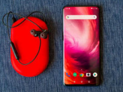 Китайцы массово покупают OnePlus 7 Pro, продавая свои Galaxy S10