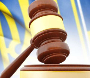 В Україні судитимуть посадовицю, яка розповсюджувала інформацію з державних реєстрів