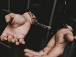 Поліцейського судитимуть за передачу зброї російським окупантам