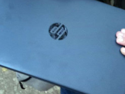 Пока ждал маршрутку украл ноутбук за 20 тысяч гривен: херсонские патрульные оперативно задержали грабителя