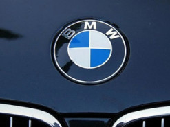 Новые авто BMW не получили поддержку Android Auto и Apple CarPlay из-за смены поставщика чипов