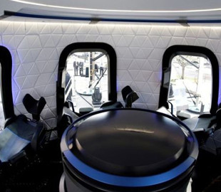 Первый беспилотный: полёт Безоса будет уникален для истории космического туризма