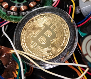 Узбекистан легализовал майнинг криптовалют на солнечной энергии