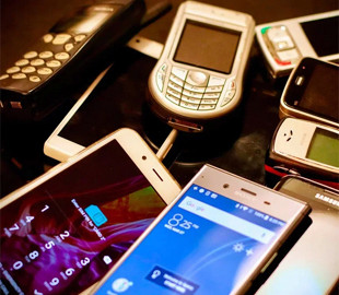 Чому не варто викидати старий смартфон: як дати йому друге життя