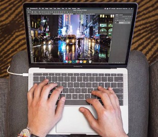 Владельцы MacBook Pro массово жалуются на проблемы с дисплеями