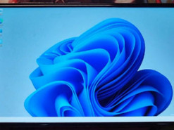 На Xiaomi Mi 6 установили Windows 11