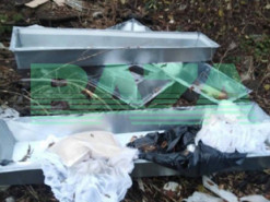На смітнику в Бєлгороді знайшли цинкові труни: у таких забирають мертвих окупантів