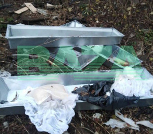На смітнику в Бєлгороді знайшли цинкові труни: у таких забирають мертвих окупантів