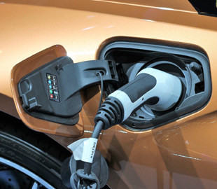 В Амстердаме массово крадут кабели Tesla