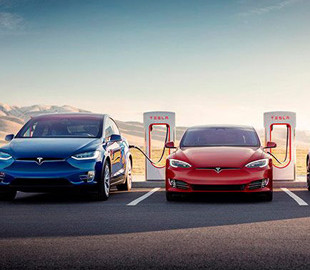 Tesla готовит крупнейшее расширение зарядной сети в истории