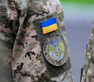 Чи можуть вручати повістки посеред вулиці та на блокпостах - відповідь юриста