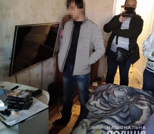 Полицейские задержали мужчин, которые распространяли детскую порнографию