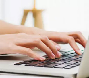 Інтернет-аферисти ошукали чотирьох українців на майже 194 тисячі гривень