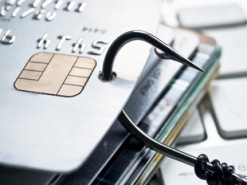 Новой схемой «развода» с банковскими картами делятся одесситы