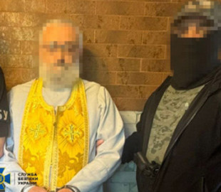 "Зливав" координати і ППО: в Одесі затримали російського агента в рясі