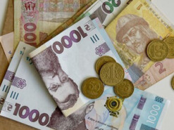 Держслужбовець вивіз за кордон 80 млн грн незадекларованих доходів