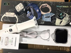 В Одесском порту задержали крупную партию поддельных Apple Watch