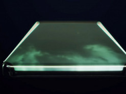 Смартфоны Samsung Galaxy S23 вряд ли получат подэкранную фронтальную камеру