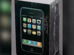 Запечатані оригінальні 16-річні iPhone все ще продаються на аукціоні