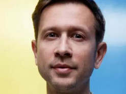 Онук Богдана Ступки Дмитро похизувався своїм патріотизмом у США