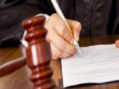 На Сумщині дали 6 років чоловіку за розбещення малолітньої падчерки