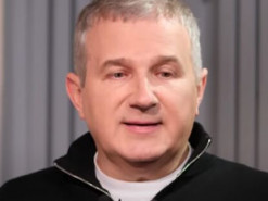 Юрій Горбунов посміявся з передчасного закриття пляжного сезону у Криму