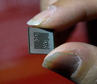 Поставщика процессоров для iPhone оштрафовали за «подкуп» Apple