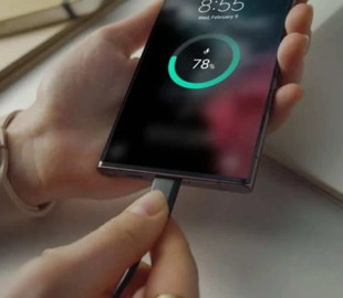 Samsung боїться наділяти свої смартфони по-справжньому швидкою зарядкою, але готує ЗП рекордної потужності