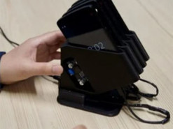 Естонські інженери перетворили старі смартфони на кишенькові центри обробки даних