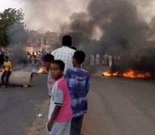 В столице Судана отключили интернет-услуги после сообщений о возможном перевороте