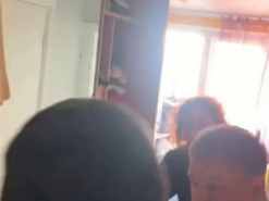 У Росії прийшли із обшуками до правозахисника через "демонстрацію символіки Facebook"