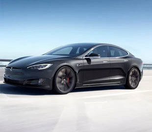 Tesla Model S Performance тепер розганяється до 100 км/год за 2,3 секунди
